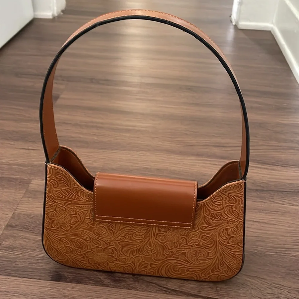Artisan Aesthetic Embossed Leather Shoulder Women Bag NWT